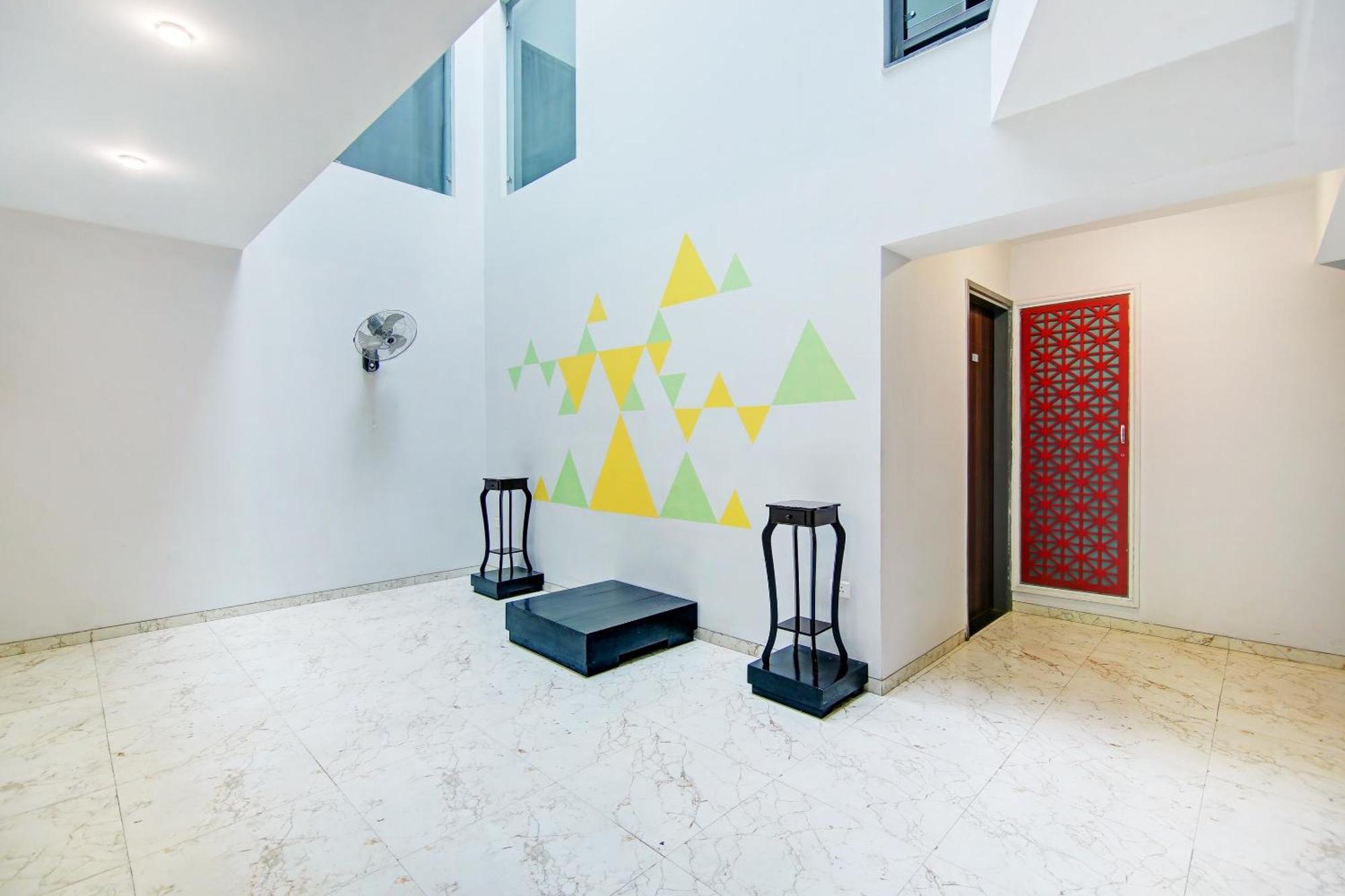 Super Townhouse Geetanjali Inn Gurgaon Eksteriør bilde